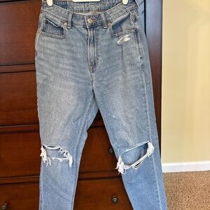 American Eagle Mom Jeans